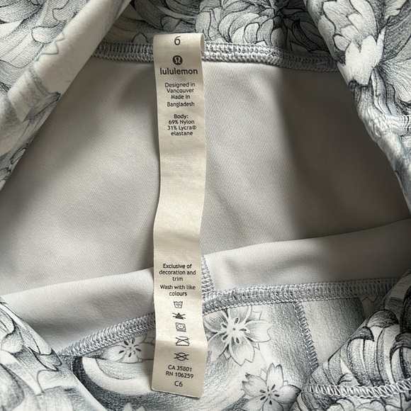 Lululemon Wunder Under High Rise Crop in Twine White Multi - Picture 4 of 10
